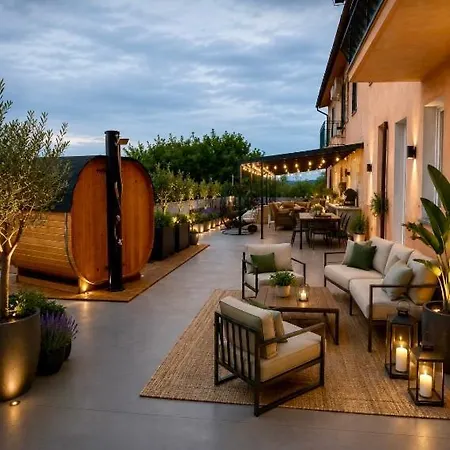 Relais La Monferrina 4* Calliano (Piedmont)
