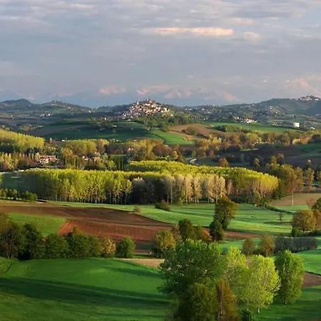Relais La Monferrina Bed & Breakfast Calliano (Piedmont)