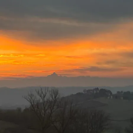 Relais La Monferrina Bed & Breakfast